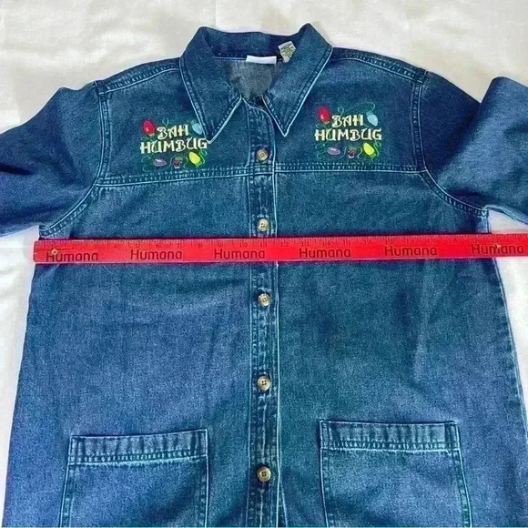 Classic Elements Denim Shirt Shacket Christmas Embroidered Size Medium Holiday - Picture 6 of 8